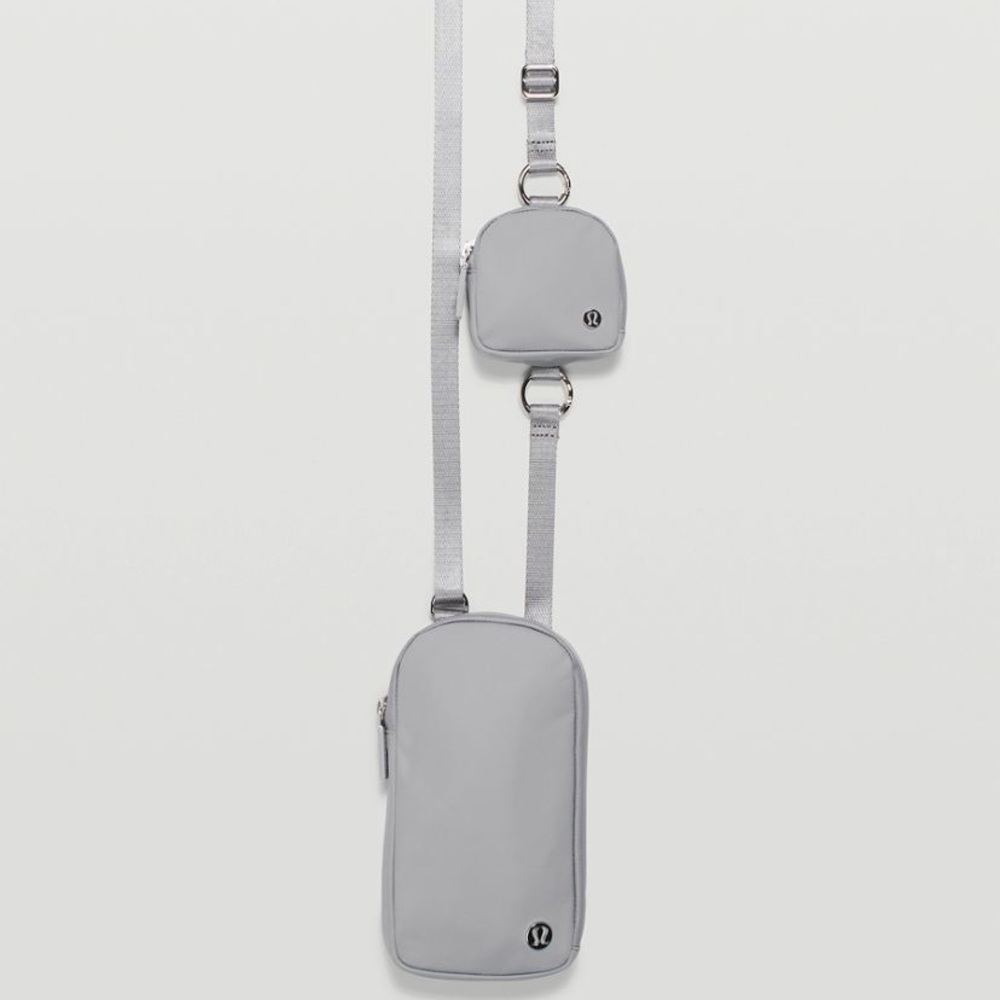 Lululemon Modular Phone Crossbody- NWT-gray